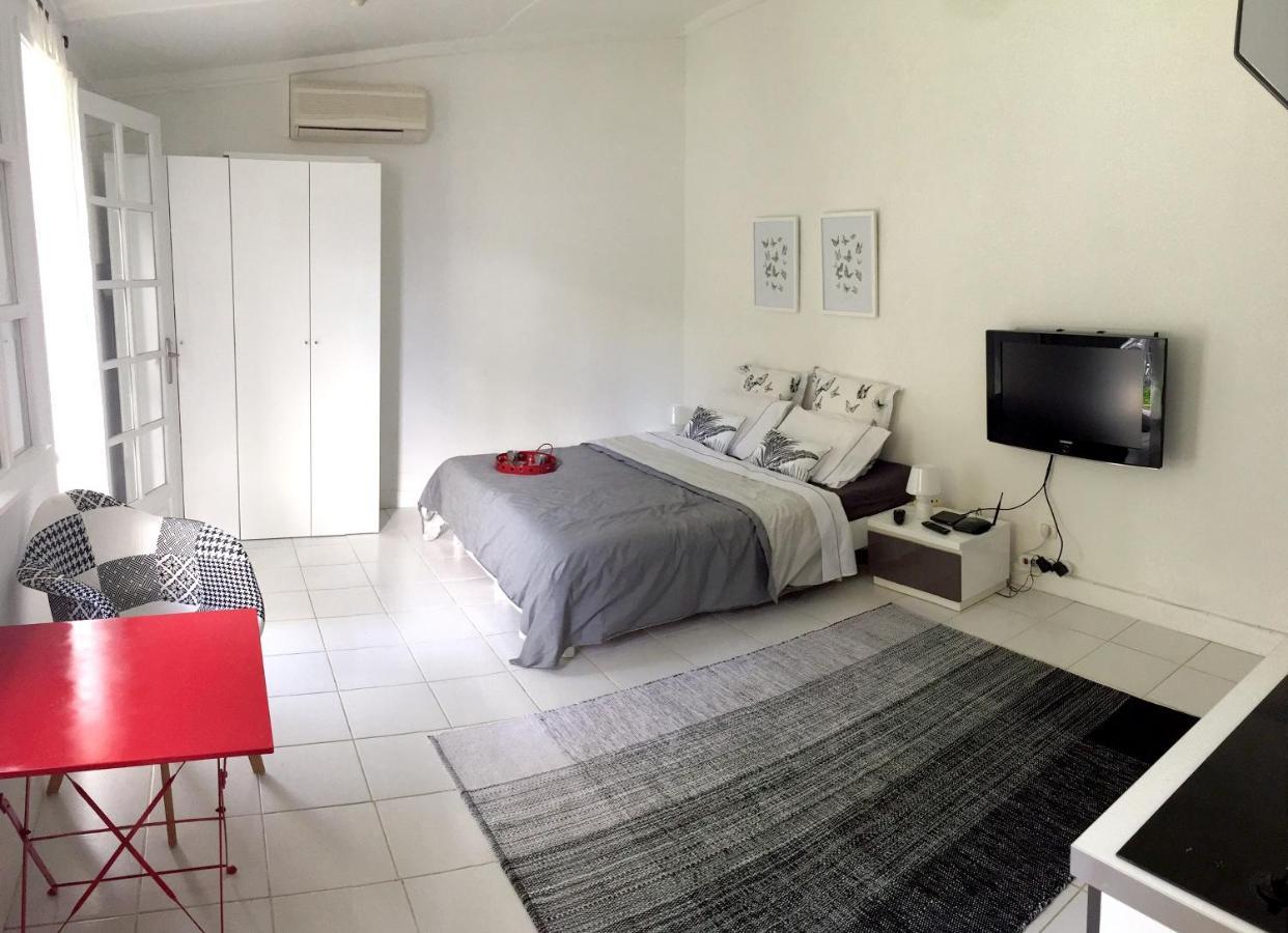 Studio Charmant Au Coeur De Boucan Canot 30 M² Avec Jardin Prive Saint-Paul Экстерьер фото